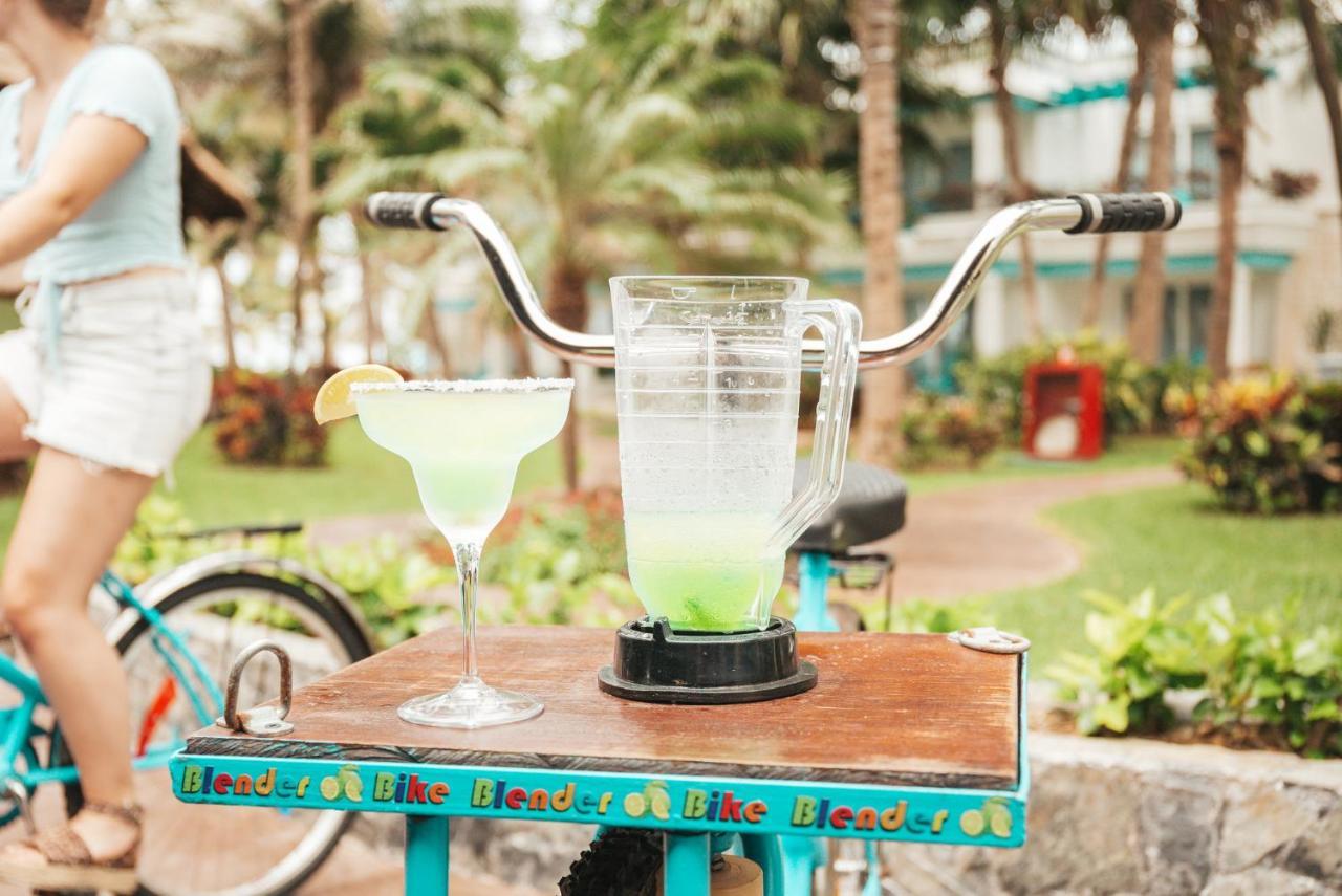 Resort Margaritaville Island Reserve Riviera Cancun - A Karisma Experience For (adults Only) 5*