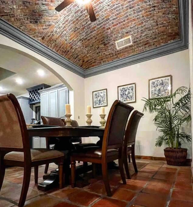 Lux 3 Master Bdroom On Sandy W No Cleaining Fee Holiday home *