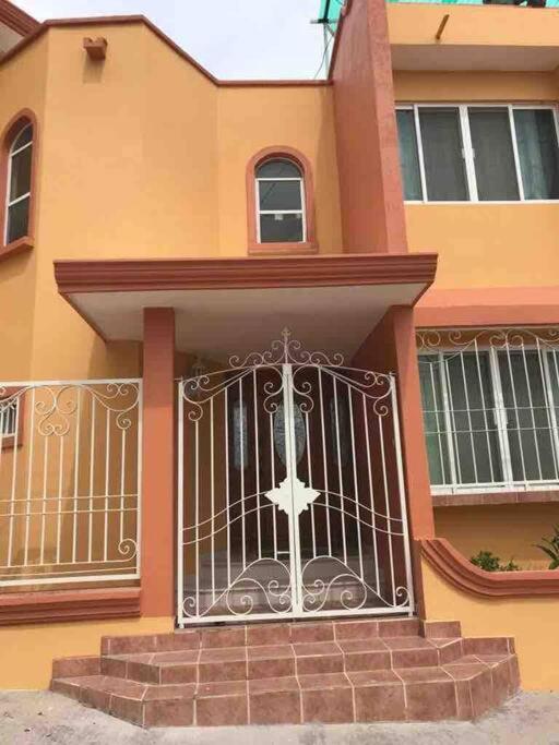 Holiday home Casa Esperanza: Grand, Traditional Colonial