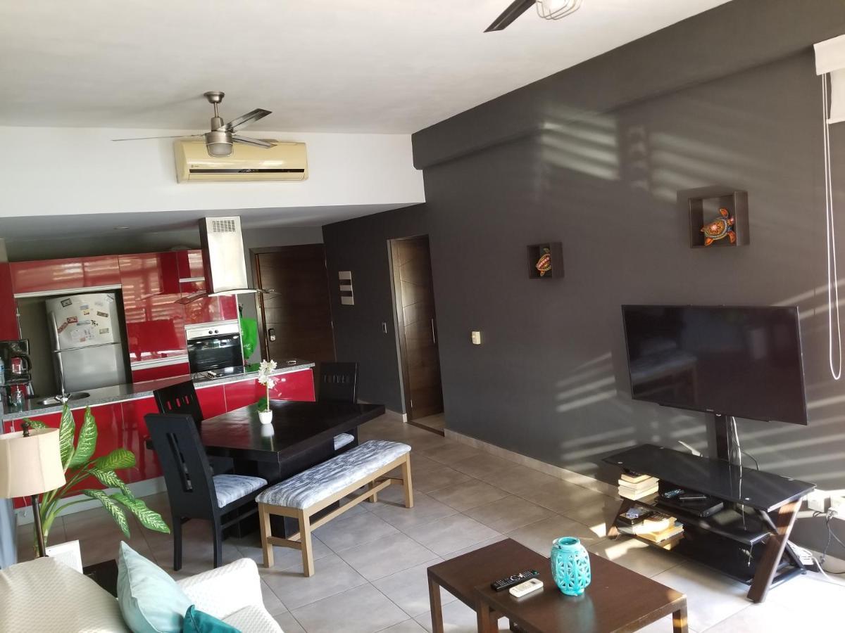 3.14 Living Y Plaza, Dep. 202 *