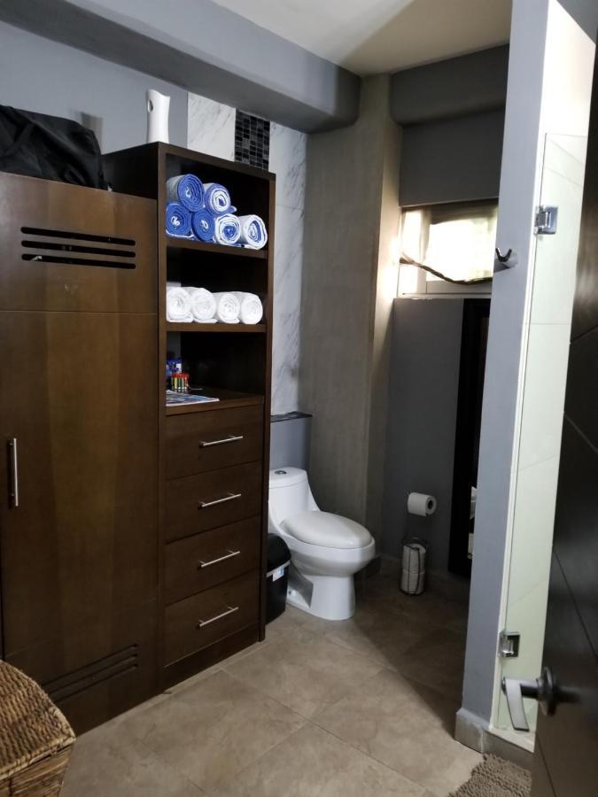 3.14 Living Y Plaza, Dep. 202 Apartment *