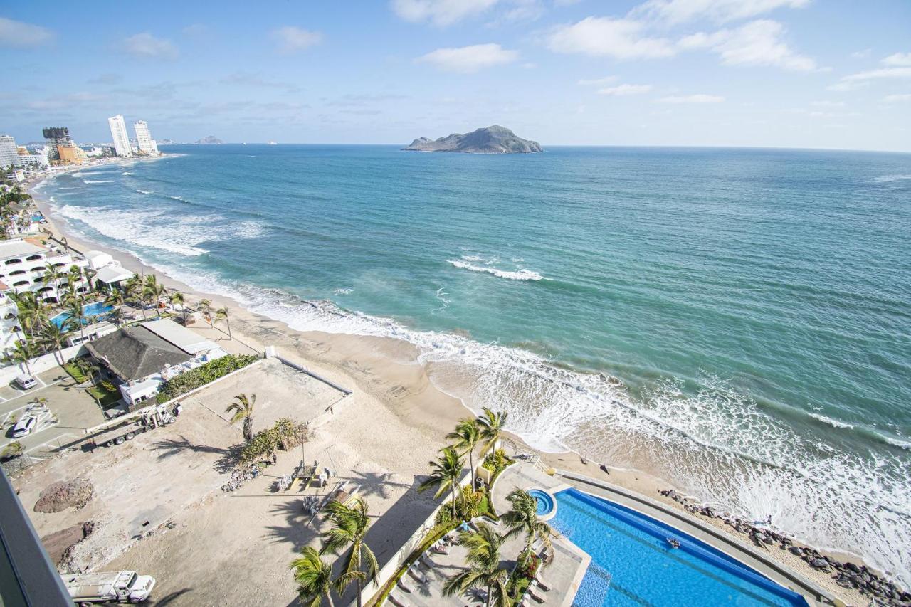 Heated Pool Stunning Las Gavias Golden