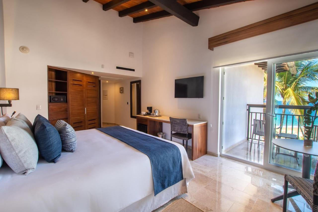 Buenaventura Grand & Great Moments Resort