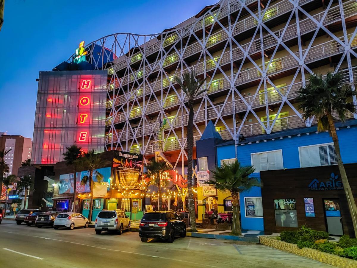Festival Plaza Playas Hotel 3*