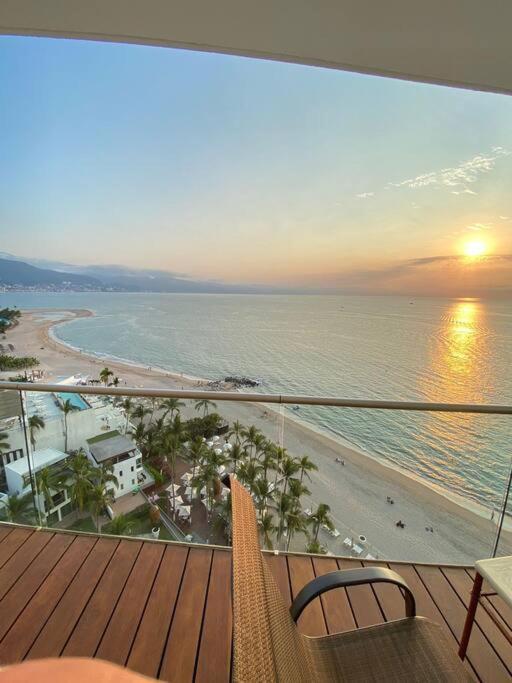 Icon - Beachfront, 3 Bedrooms + *