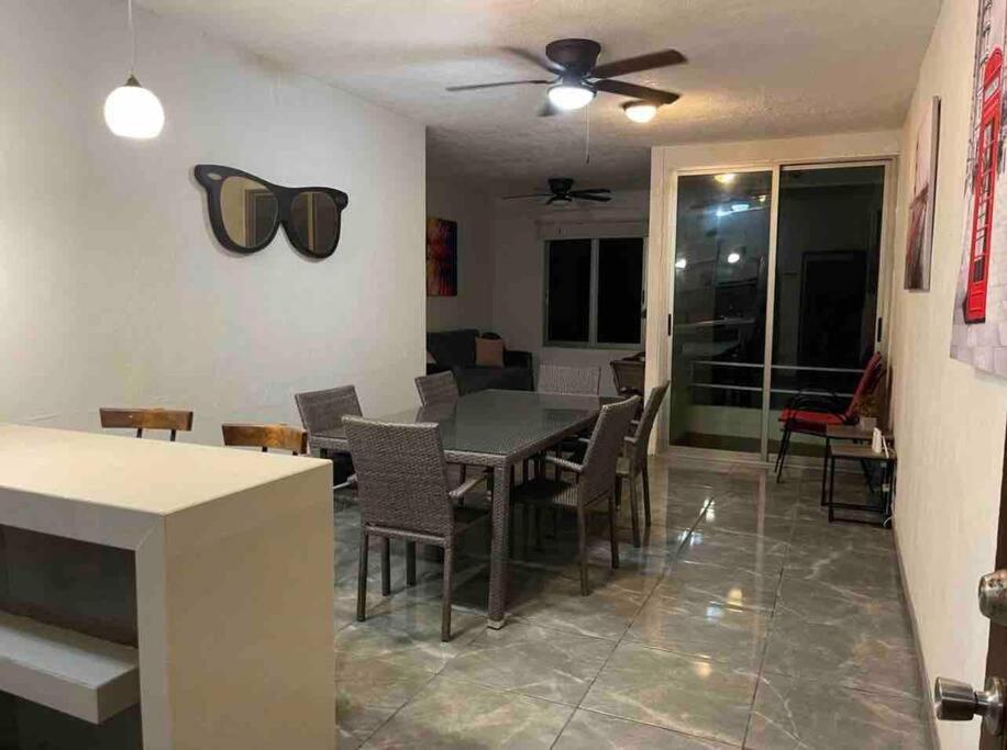 Bonito Departamento A Pie De Playa En Apartment