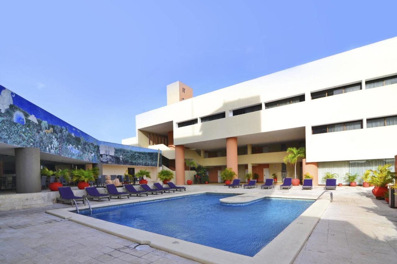 Hotel Aluxes 4*