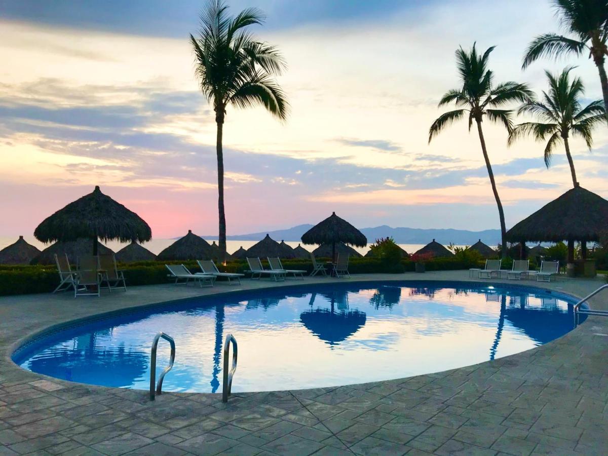 5 Star Lg 1 Bdr Playa Royale Oceanfront- Holiday home