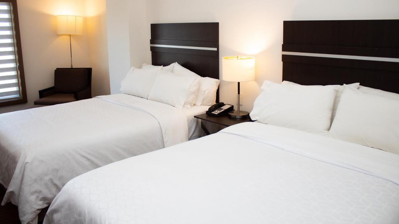 Express By Ihg Hotel Guaymas