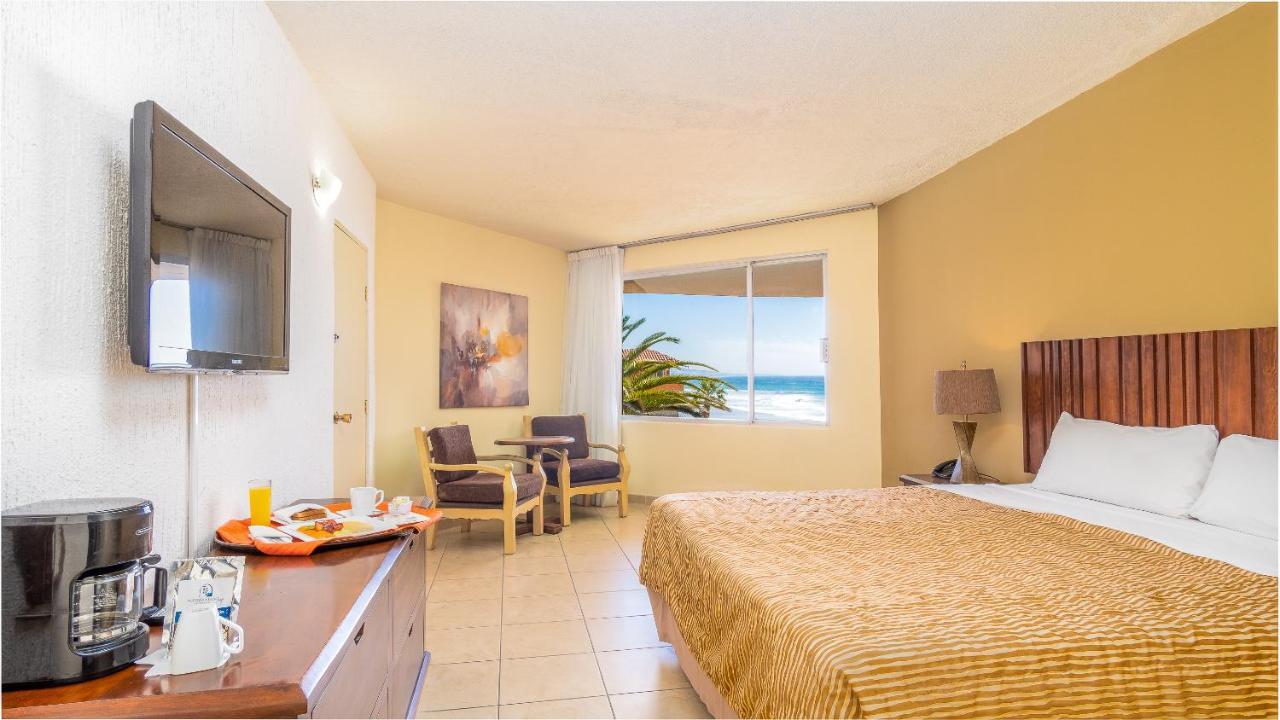 Puerto Nuevo Baja & Hotel 4*
