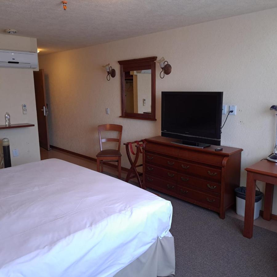 Howard Johnson By Wyndham Hotel Toluca