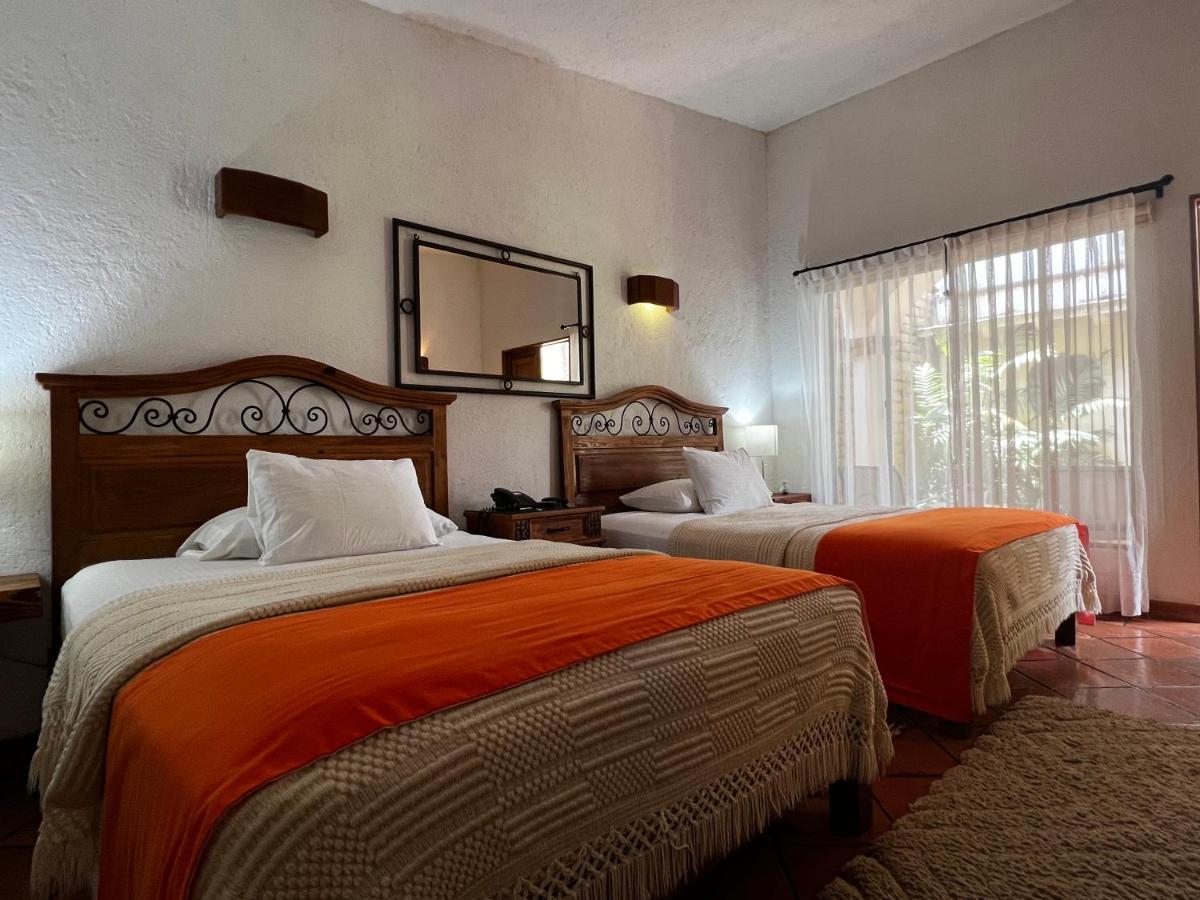 Hotel Casa Bugambilia, Un Pequeno En 3*