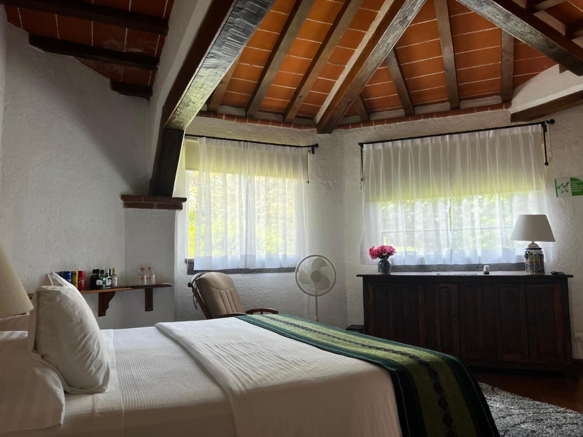 Hotel Casa Bugambilia, Un Pequeno En 3*