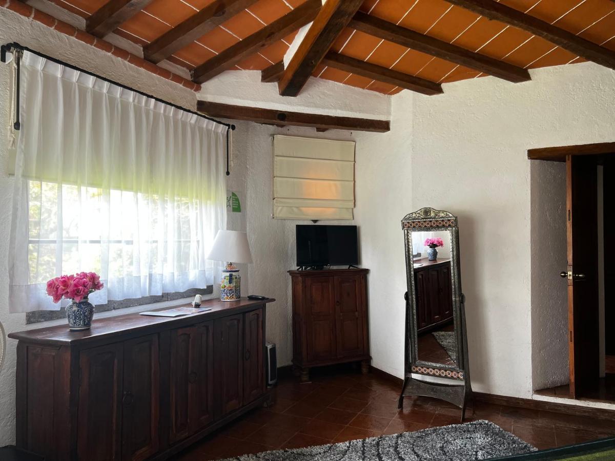 Casa Bugambilia, Un Pequeno En Tepoztlan