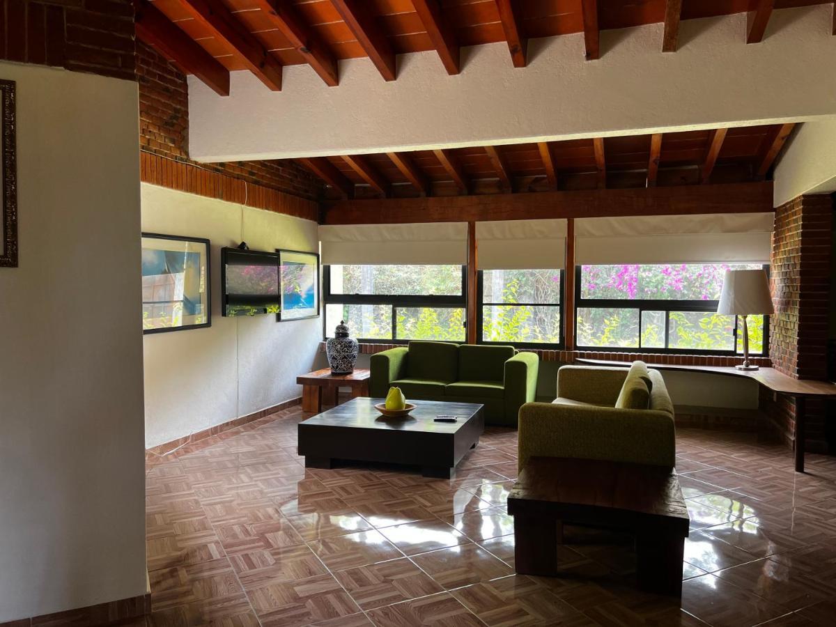 Casa Bugambilia, Un Pequeno En Hotel 3*