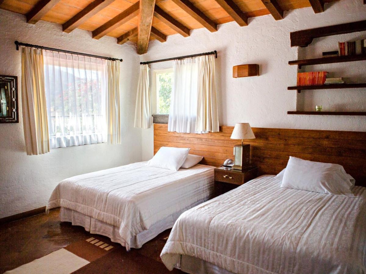 Casa Bugambilia, Un Pequeno En
