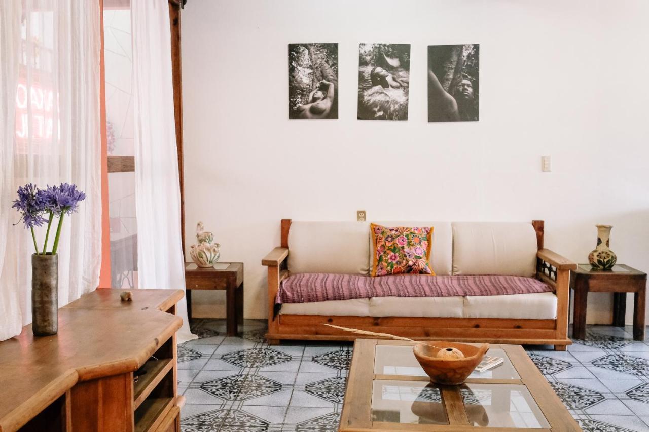 Sunshine House - Made By Artists Villa