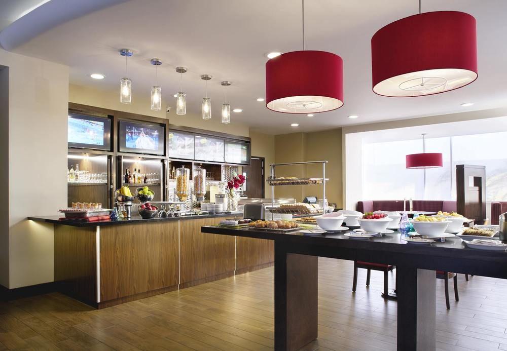 Hotel Courtyard By Marriott