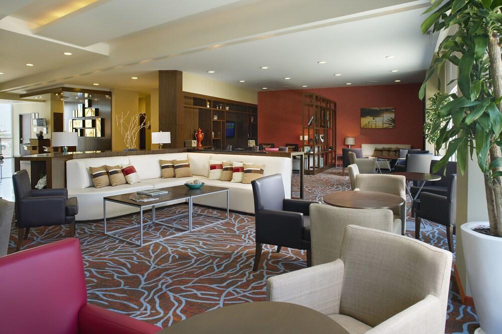 Courtyard By Marriott