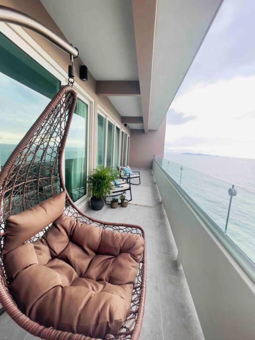 Luxe Sunset Apartment *