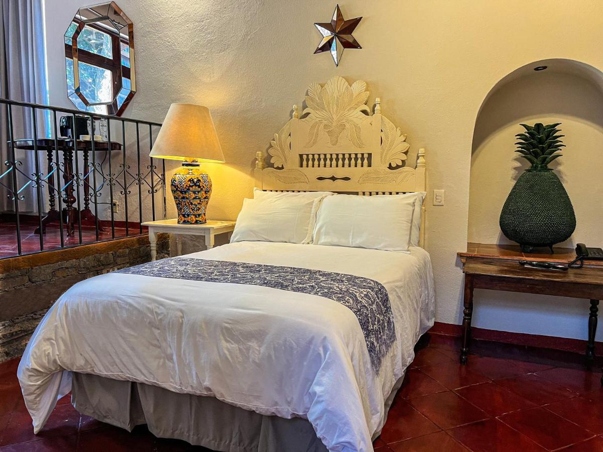 Hacienda De Flores