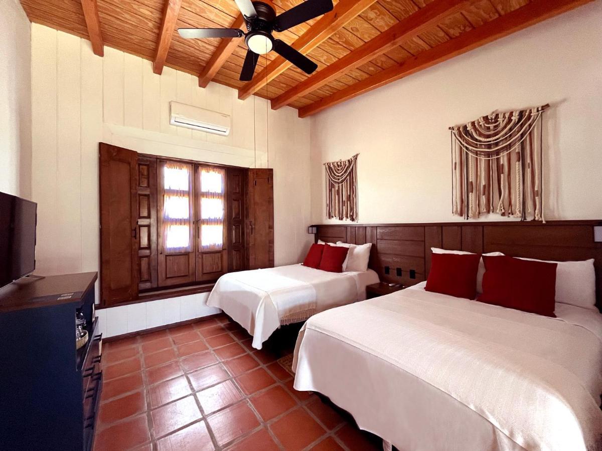 Casa Entrevez Bed & Breakfast *