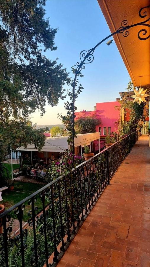Hacienda De Flores