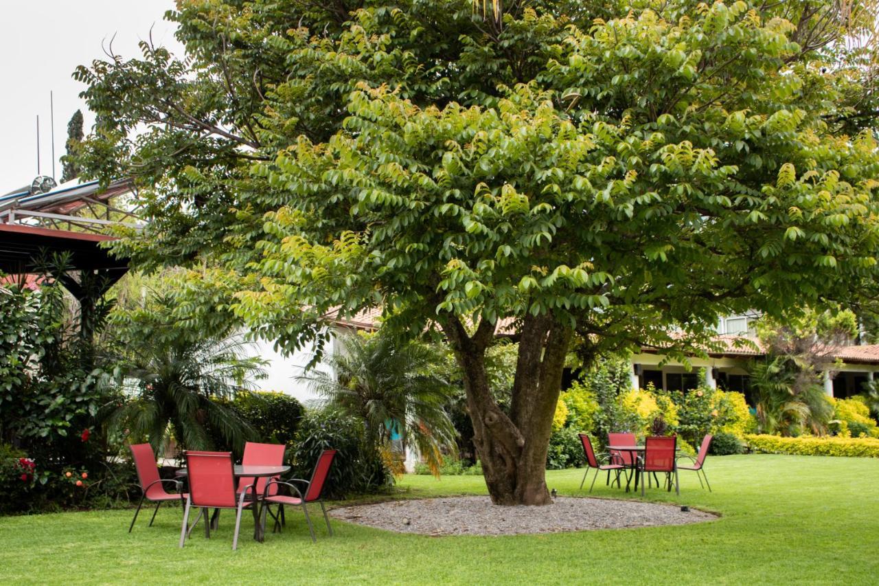 La Presa Hotel
