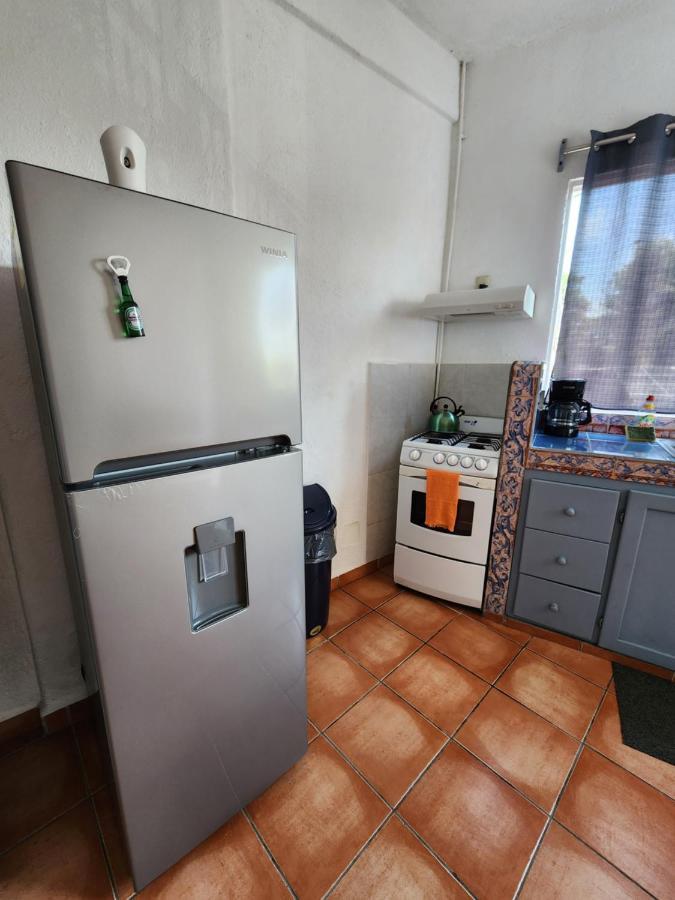 1 Bedroom With Ac , Tv , Wi-fi Near Dt And * Zihuatanejo