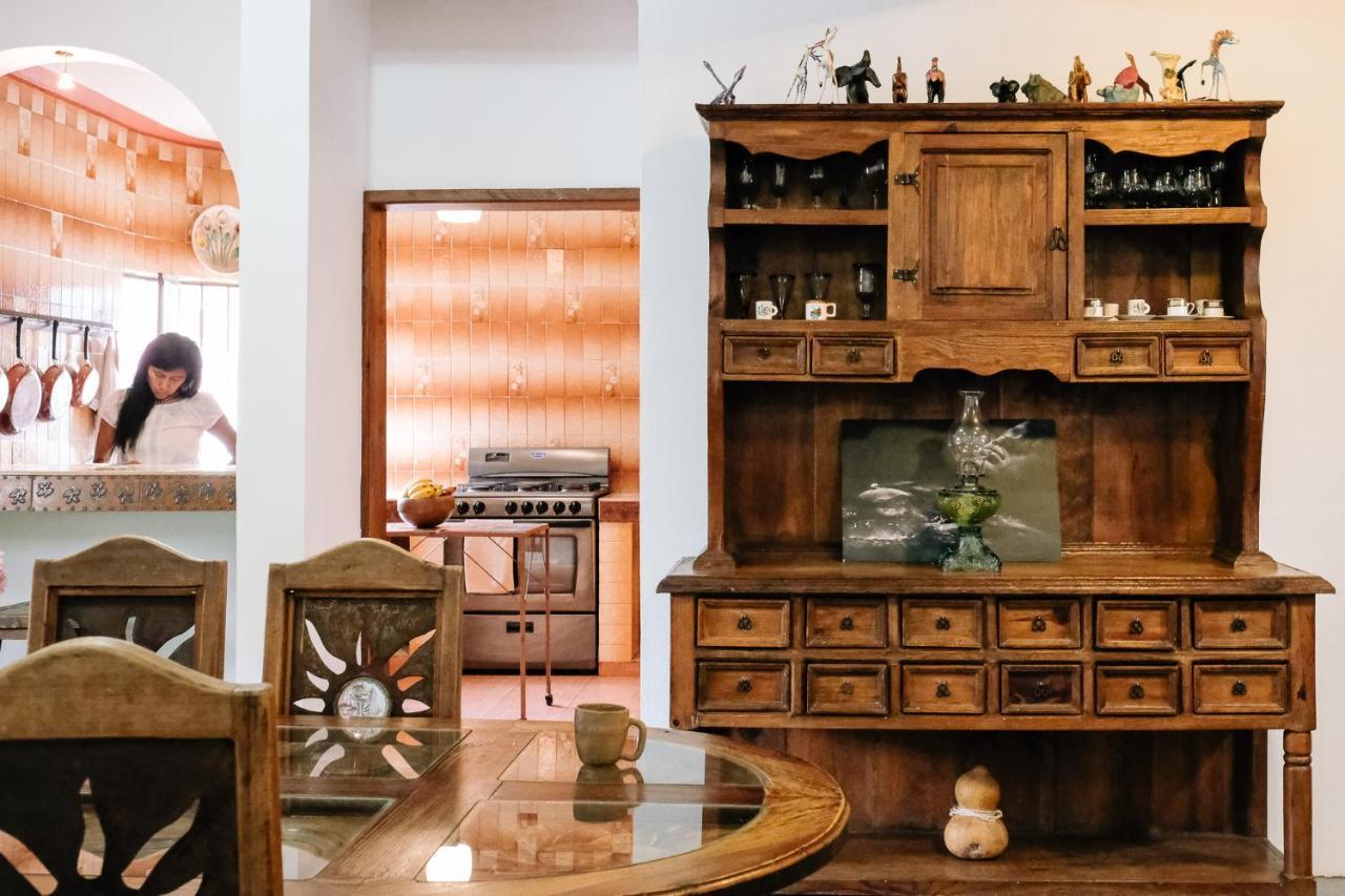 Sunshine House - Made By Artists Villa Oaxaca