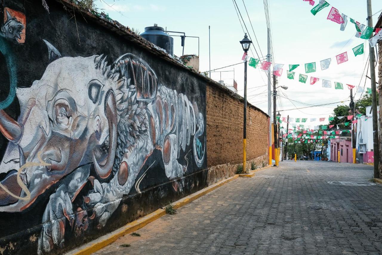 Sunshine House - Made By Artists Villa Oaxaca