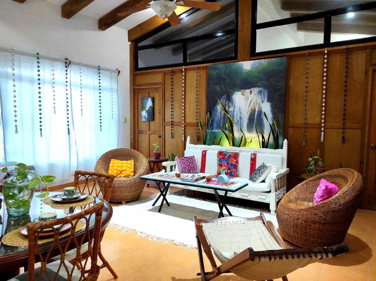 Folklorsuites Holiday home *