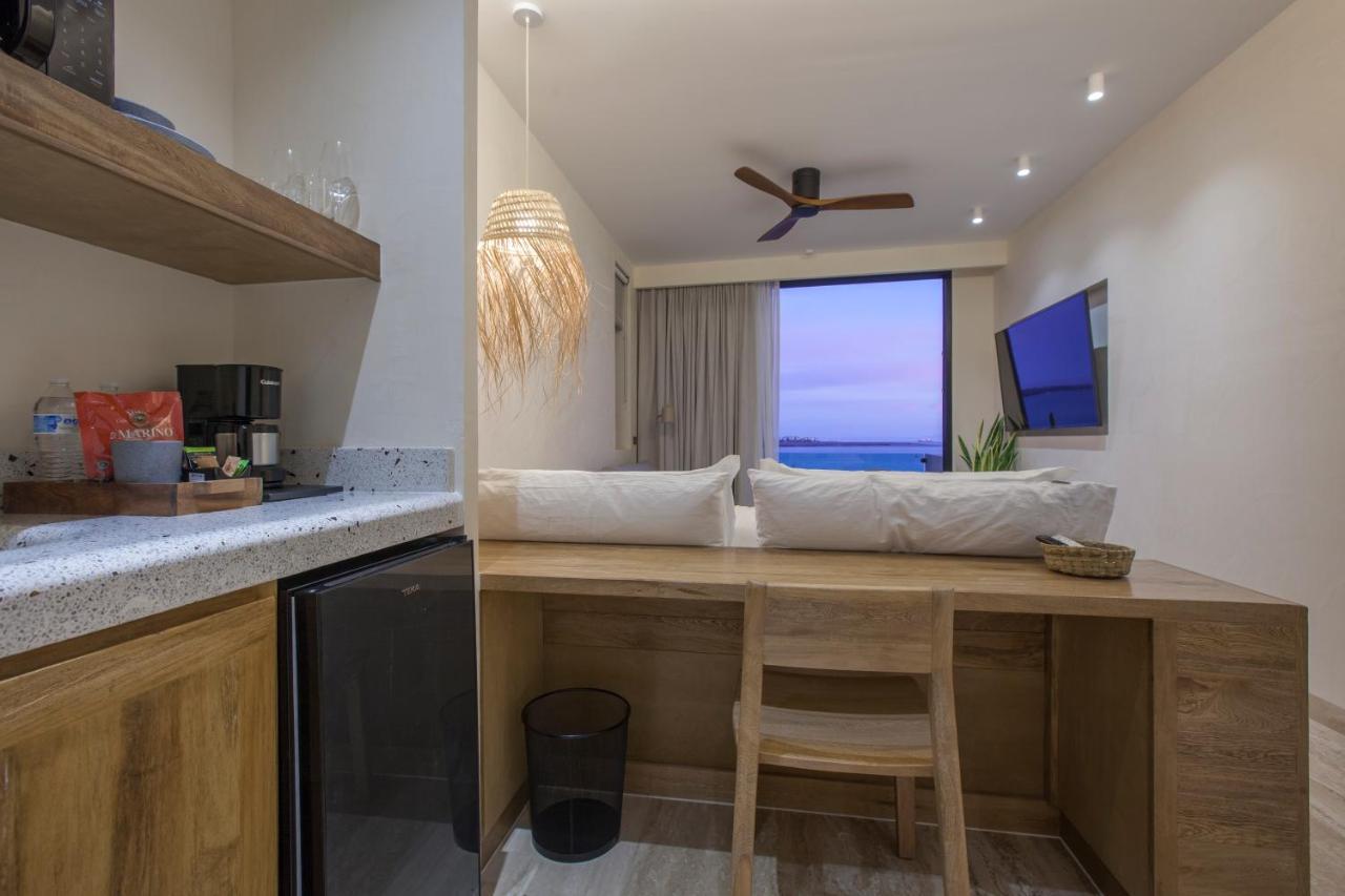 Malecon 1680 Hotel 4*