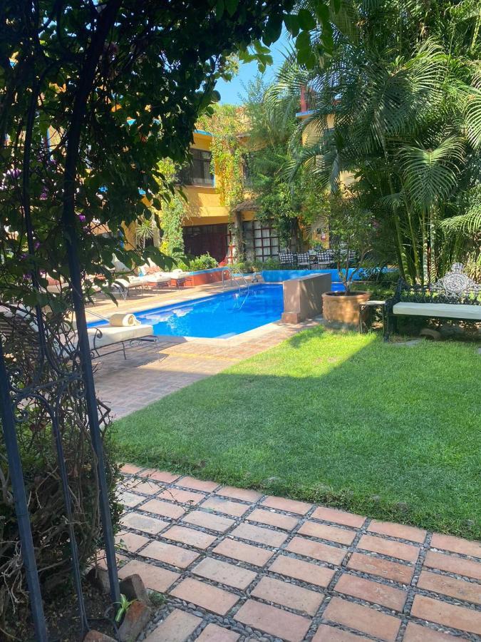 Hacienda De Flores Hotel