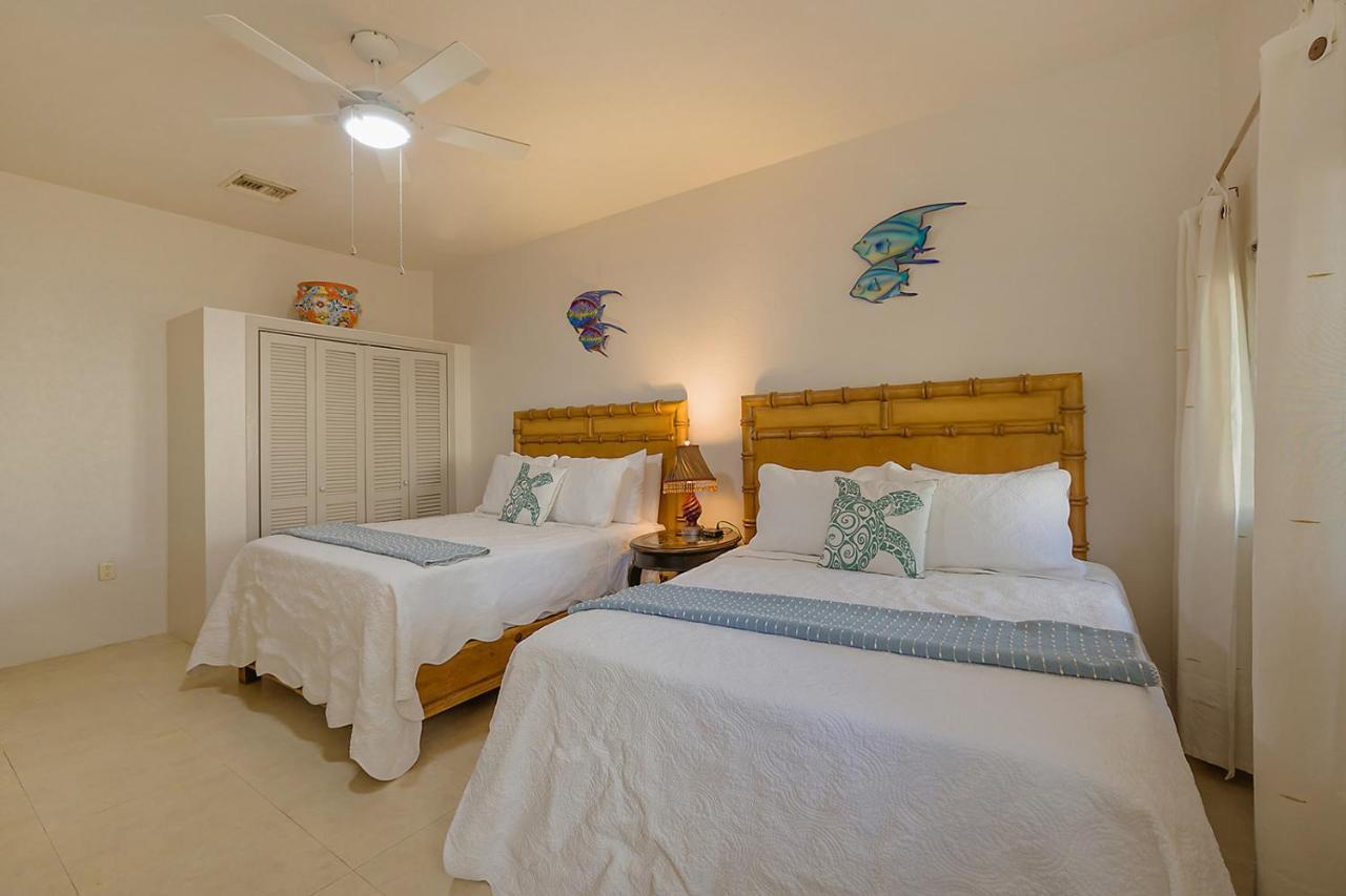 The Queen Of House -luxury Beachfront Villa- Million Dollars View Holiday home