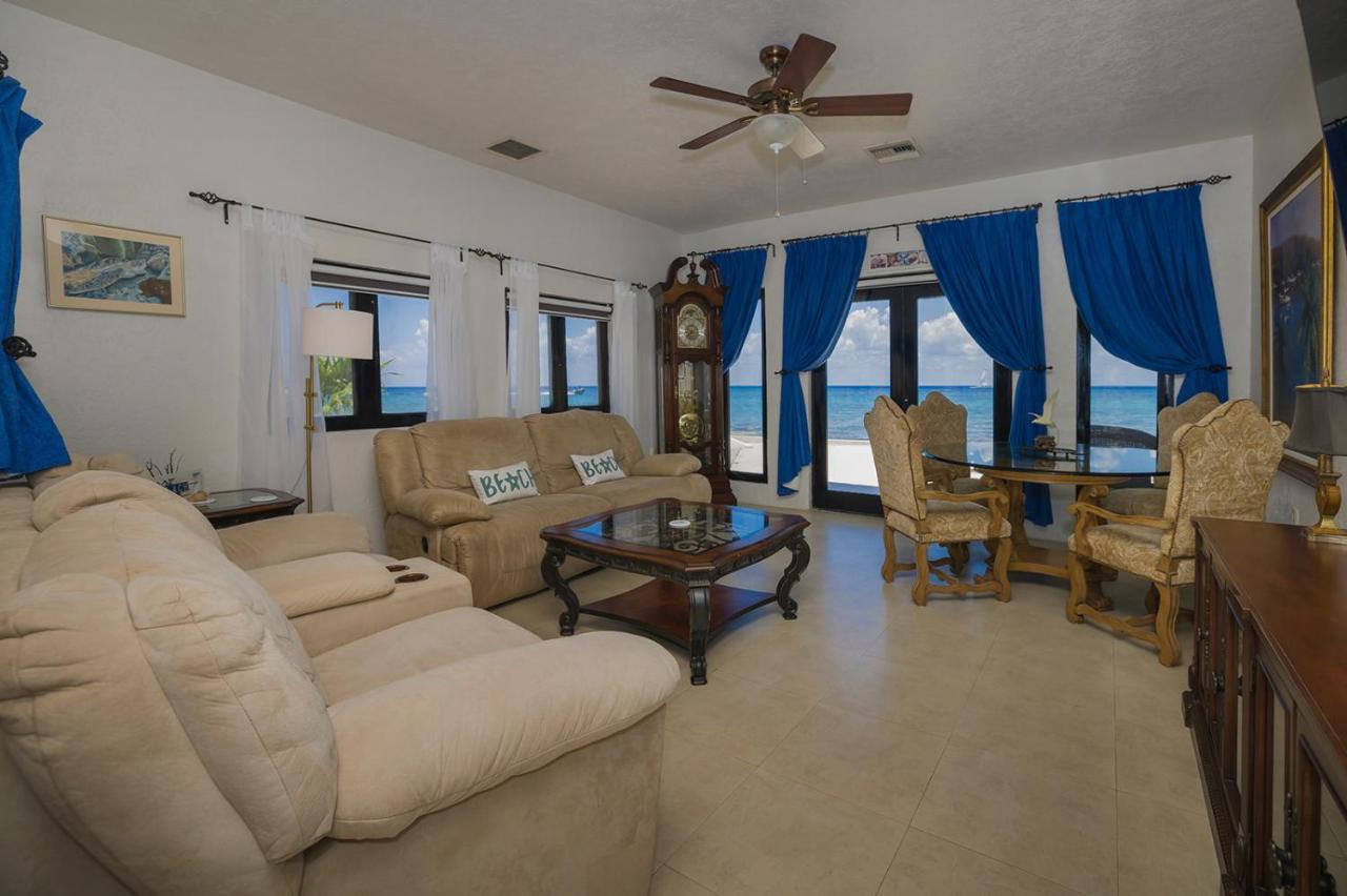 Holiday home The Queen Of House -luxury Beachfront Villa- Million Dollars View Cozumel