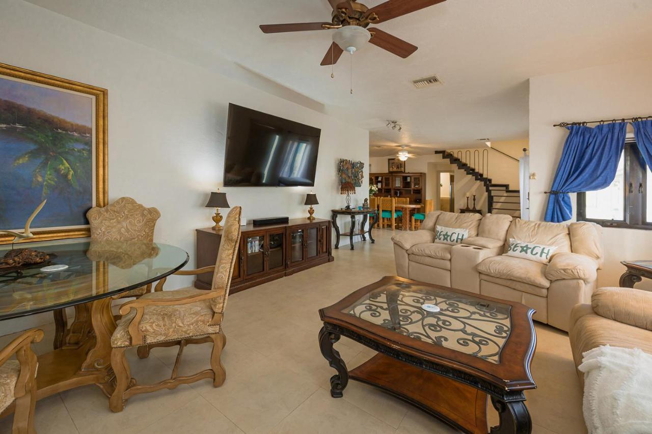 Holiday home The Queen Of House -luxury Beachfront Villa- Million Dollars View Cozumel
