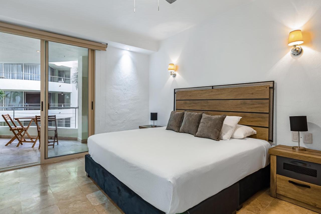 Nitta 103 Apartment *