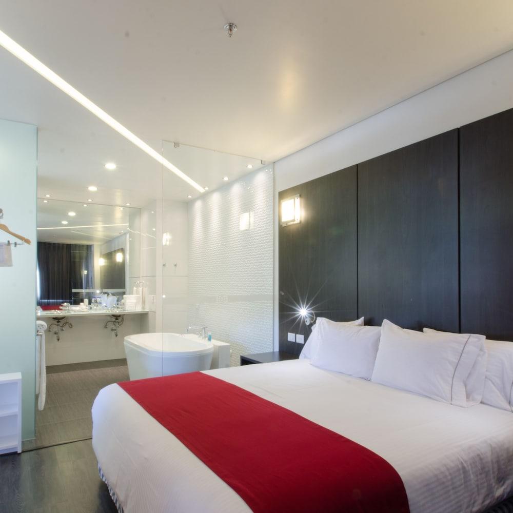 Ramada Encore By Wyndham Guadalajara Sur Hotel