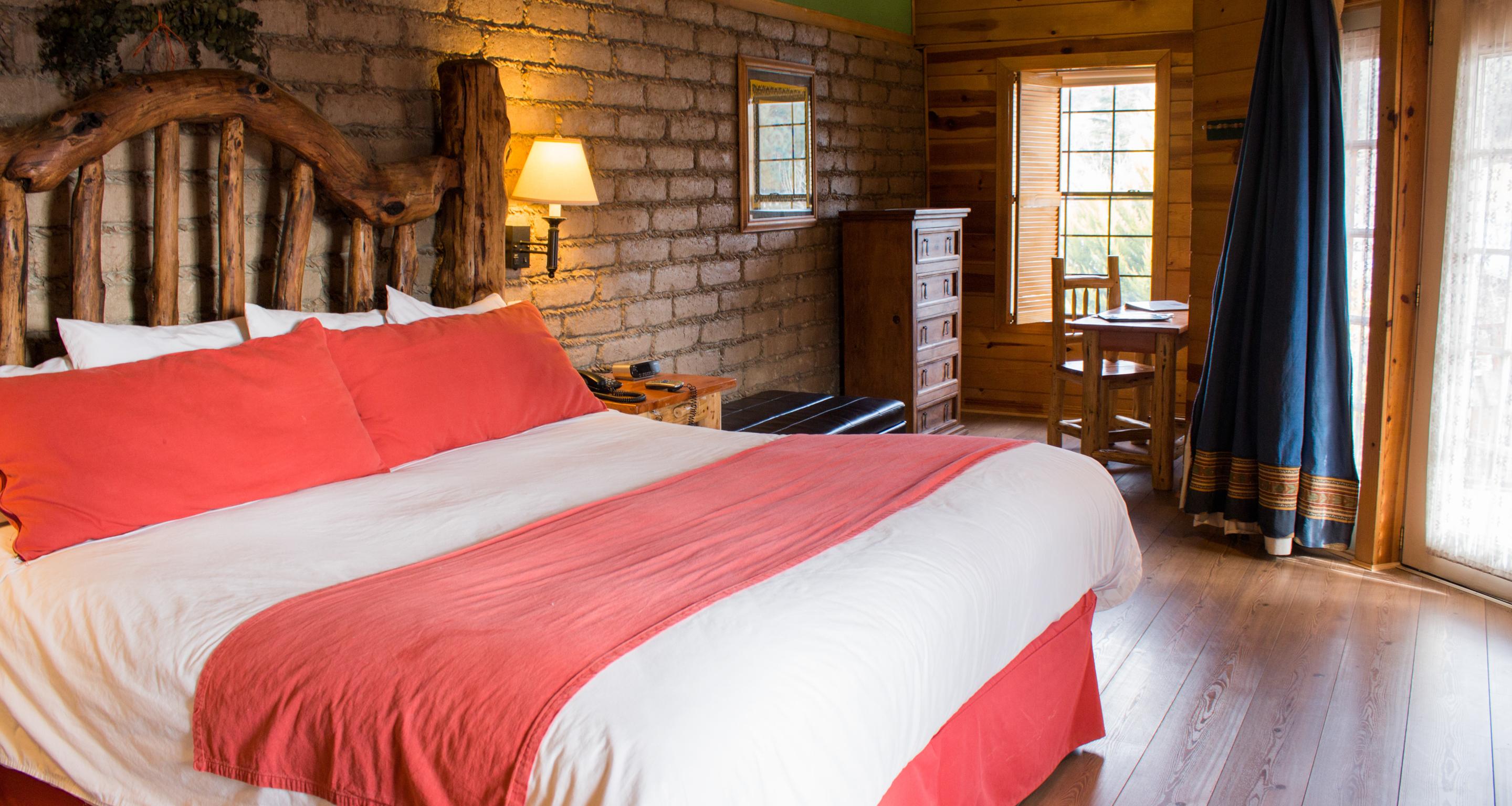 Hotel The At Eco - &