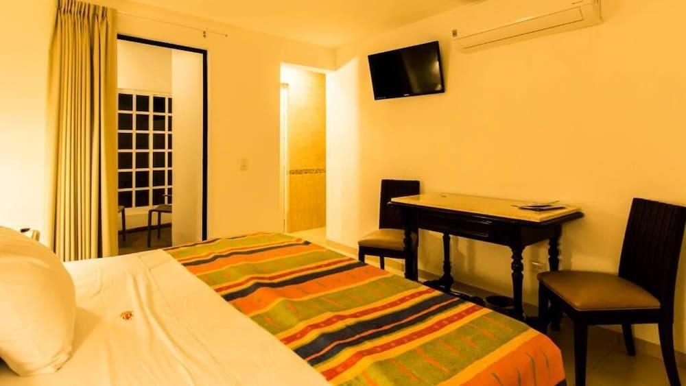 Maria Jose Hotel