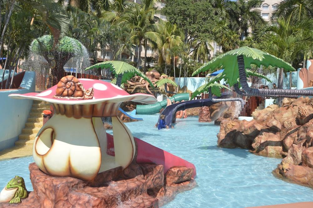 Azul Ixtapa 5*