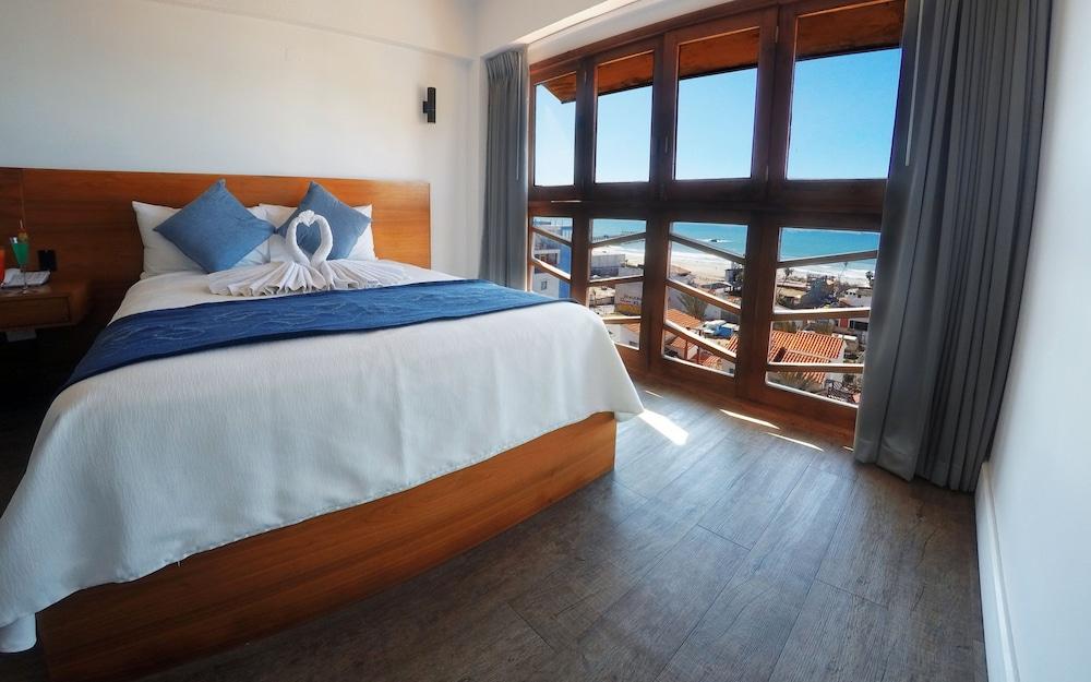 Festival Plaza Playas Hotel Rosarito