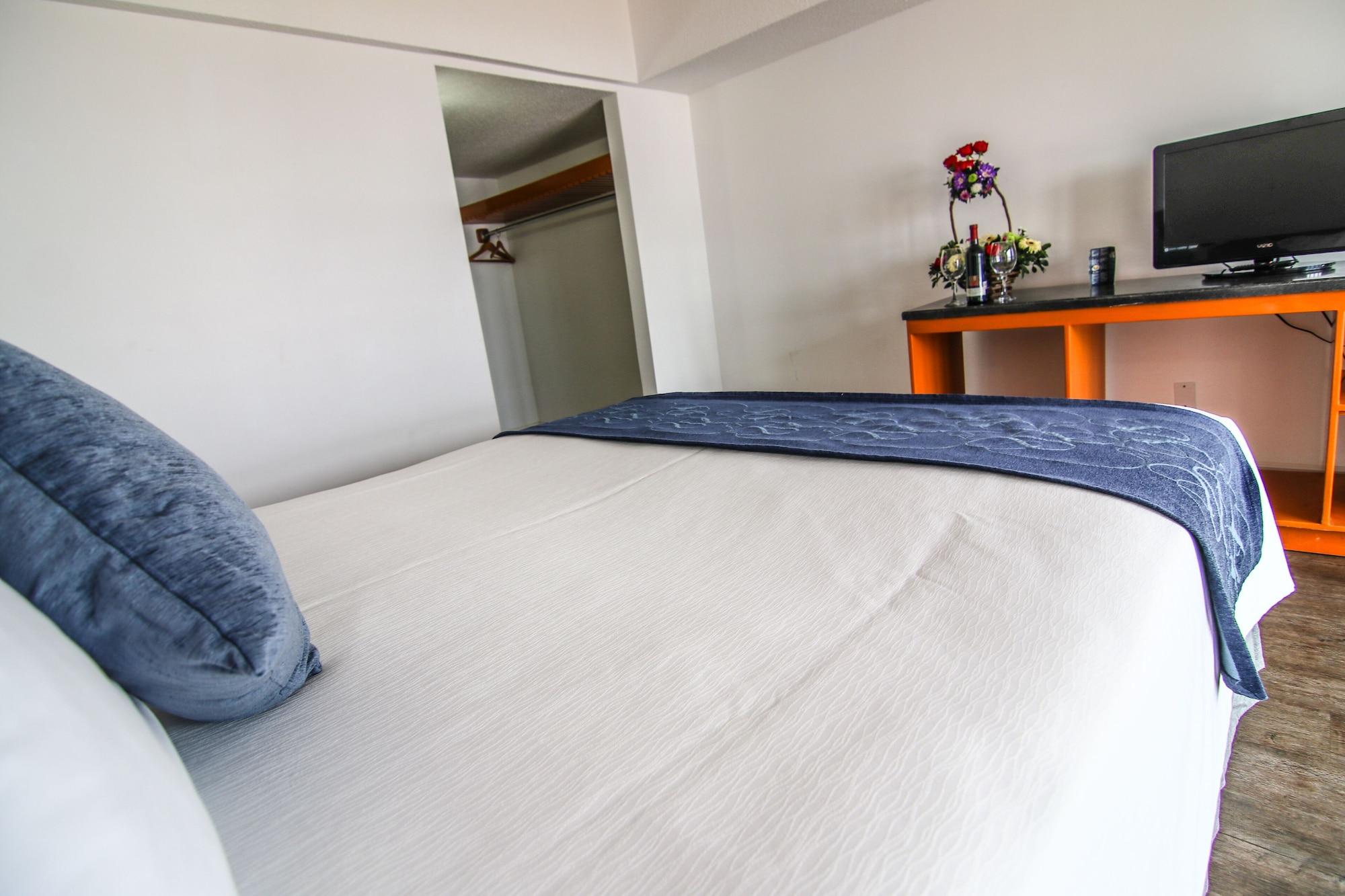 Hotel Festival Plaza Playas 3*