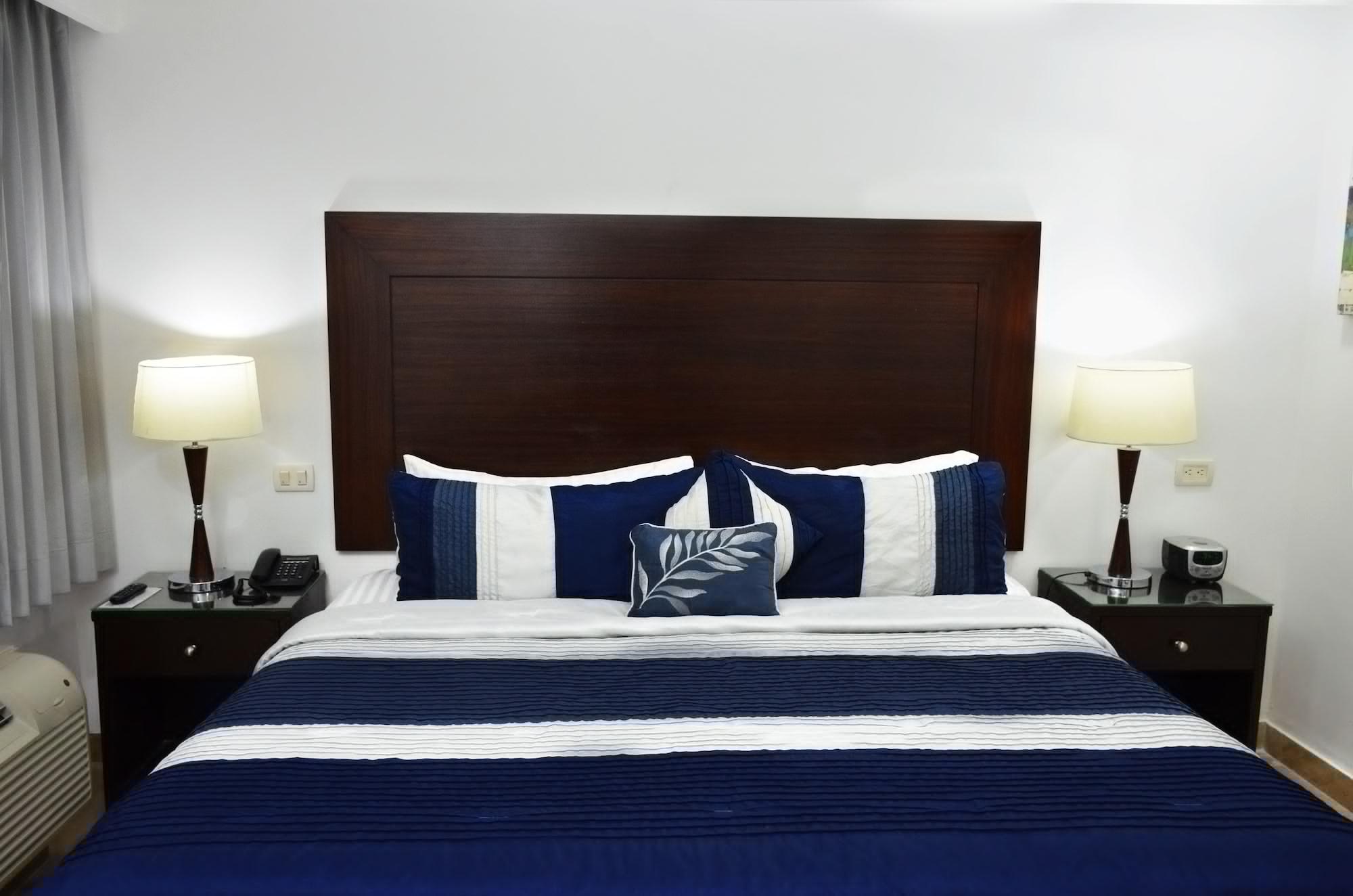 Hotel Wyndham Garden Mochis Plaza
