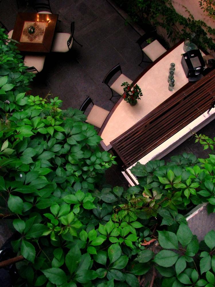 Bed & Breakfast Casa Aspeytia Boutique