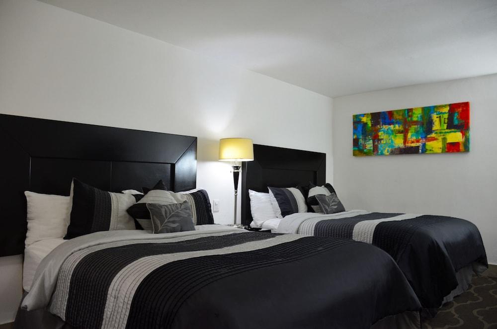Wyndham Garden Mochis Plaza Hotel 5*