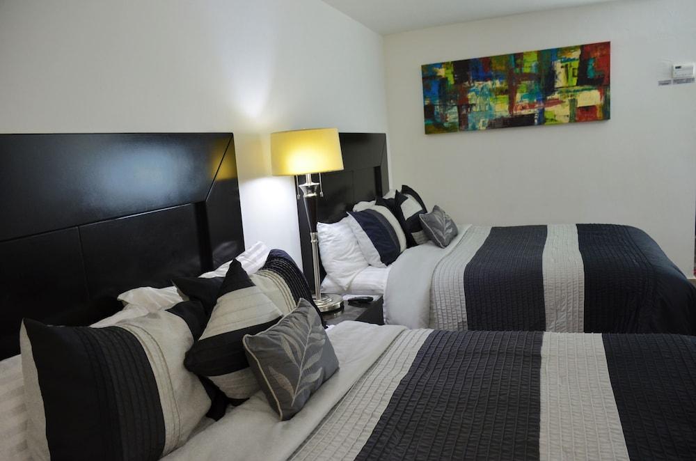 Hotel Wyndham Garden Mochis Plaza