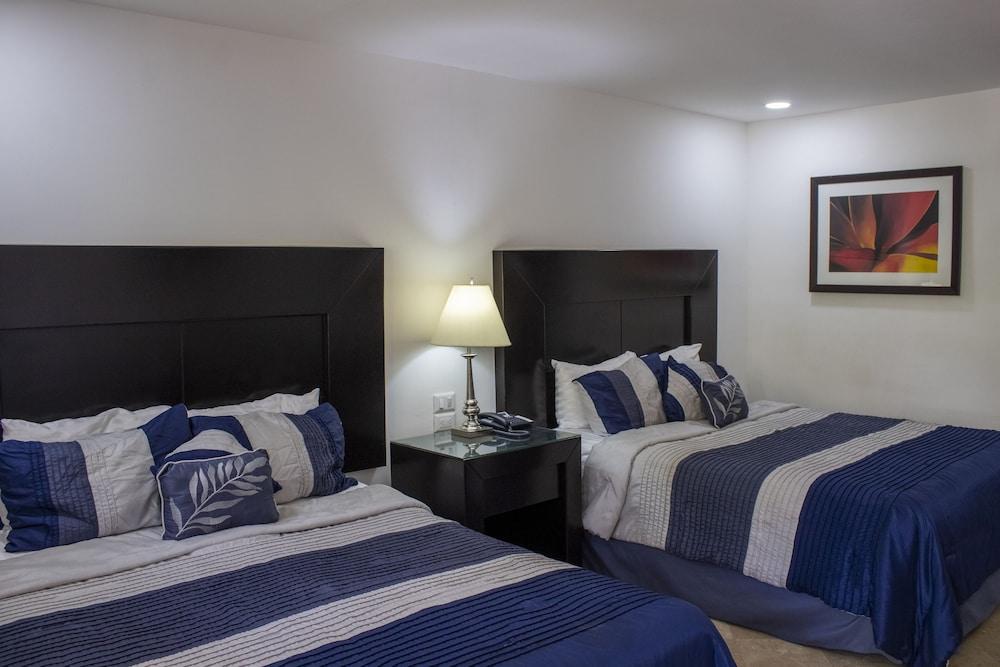 Wyndham Garden Mochis Plaza Hotel 5*