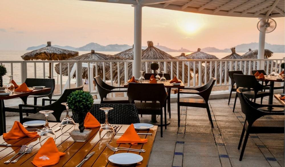 Elcano Hotel 4*